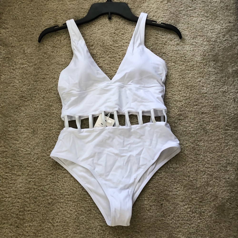 Cupshe white one-piece